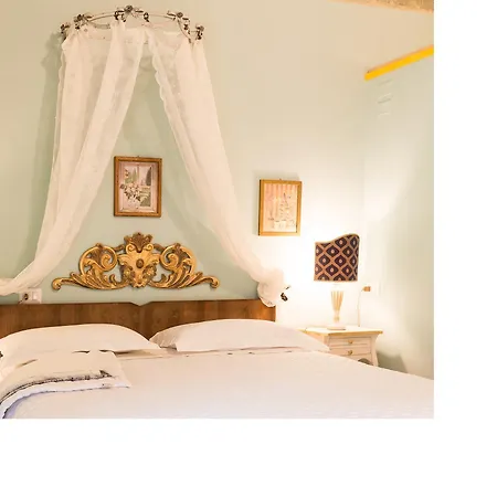 Casa Fiorita Bed & Breakfast 4*