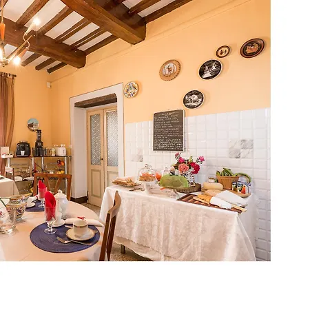 Casa Fiorita Bed & Breakfast