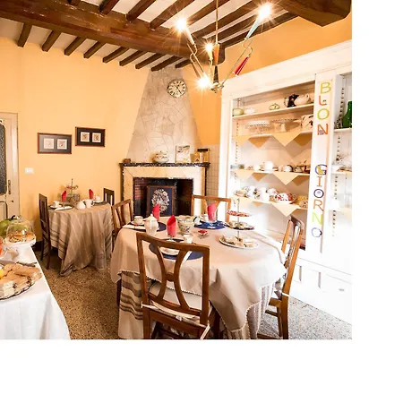 Casa Fiorita Bed & Breakfast 4*