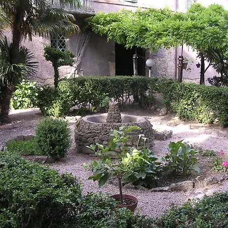 Casa Fiorita Bed & Breakfast