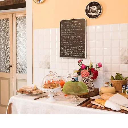 Bed and breakfast Casa Fiorita 4*