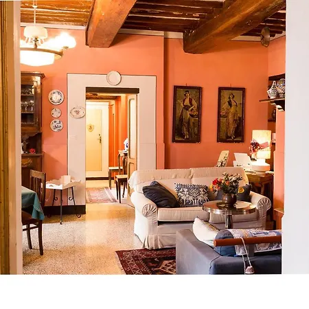 Bed & Breakfast Casa Fiorita 3*